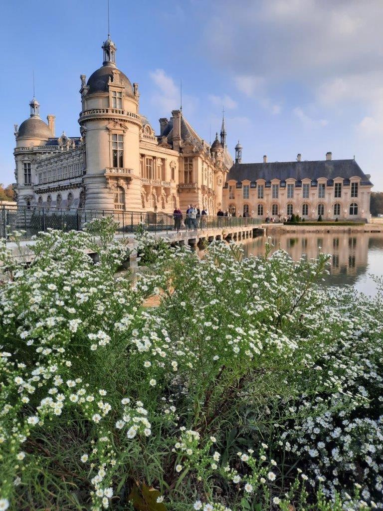 Pierres Et Jardins Panzió Senlis  Kültér fotó