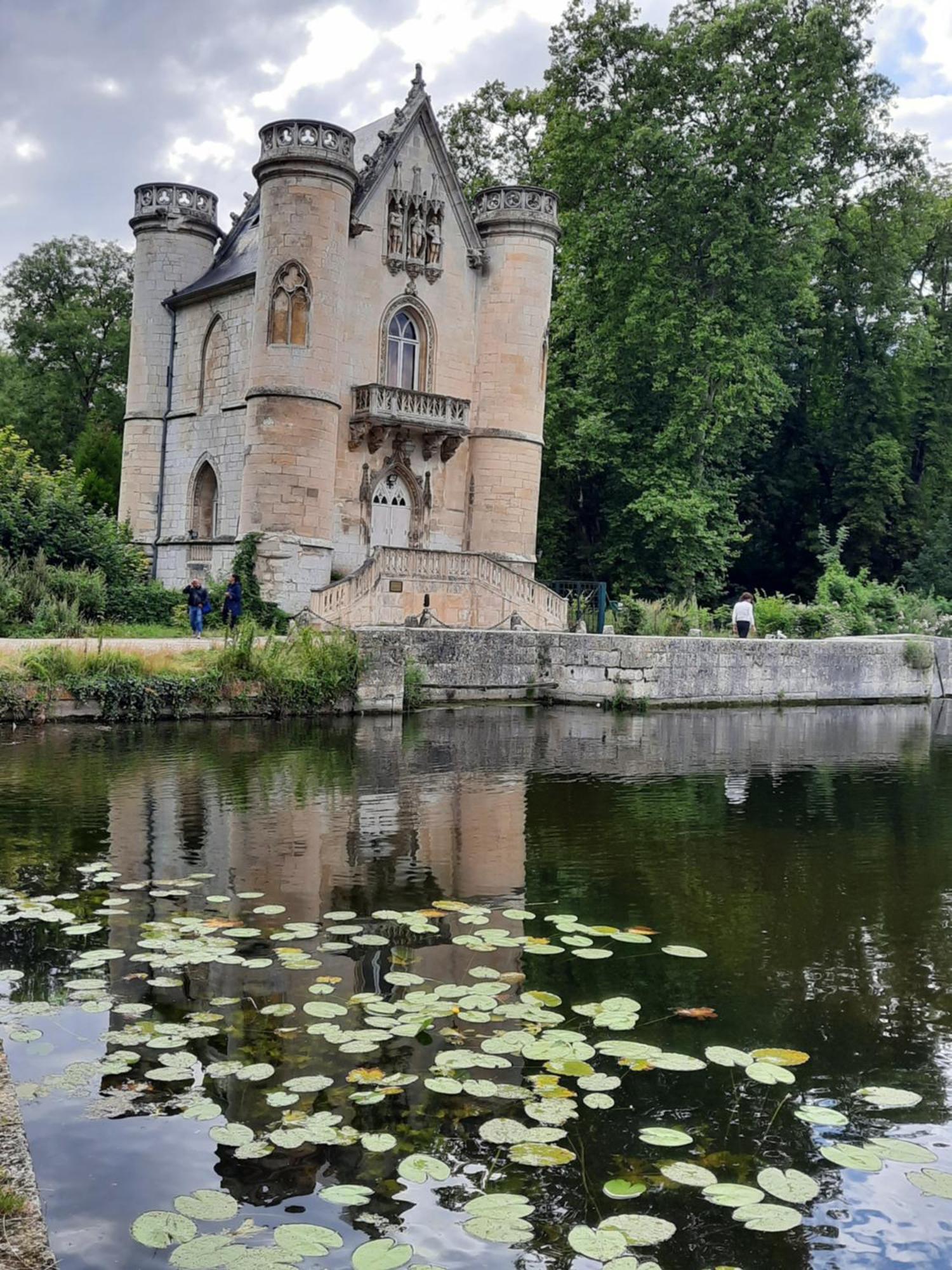 Pierres Et Jardins Panzió Senlis  Kültér fotó